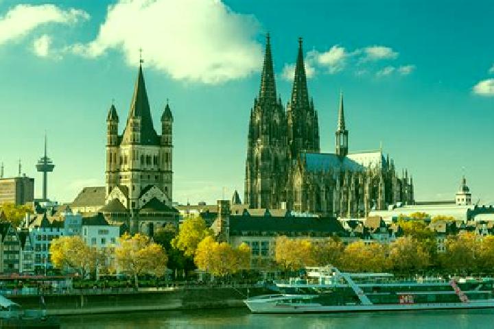Layla, 33 — Escort in Niehl, Germany