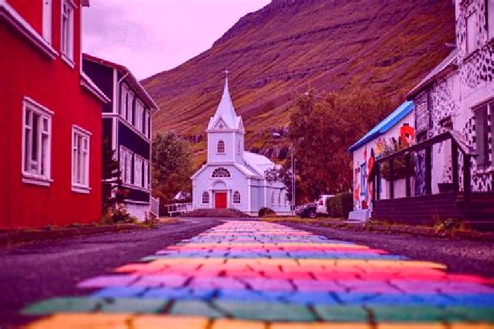 Layla, 33 — Escort in Seydisfjoerdur, Iceland