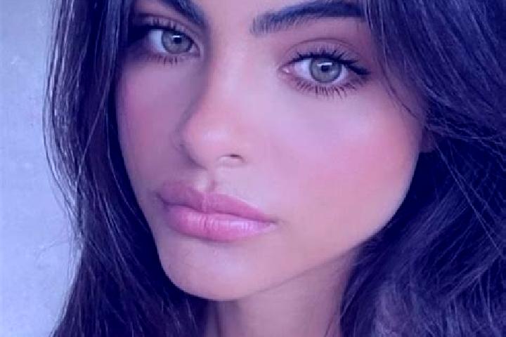 Layla, 34, a black hazel-eyed european companion based in Vellakkinar. Offering Party Girl, Deep French Kissing, Girlfriend Experience. Available for incall ...