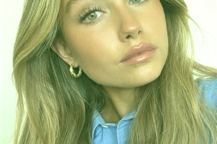Layla, 34, a dark blonde green-eyed mediterranean companion based in Barrancas y Amate 3ra. Seccion. Offering BDSM, Fetish, Dinner Date, Duos, Prostate Massa...
