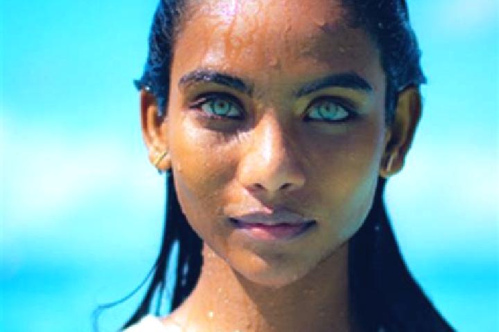 Layla, 34, a red blue-eyed indian companion based in Koua. Offering Roleplay, A-Level, Couples, GFE. Available for incall and outcall, day and evening dates.