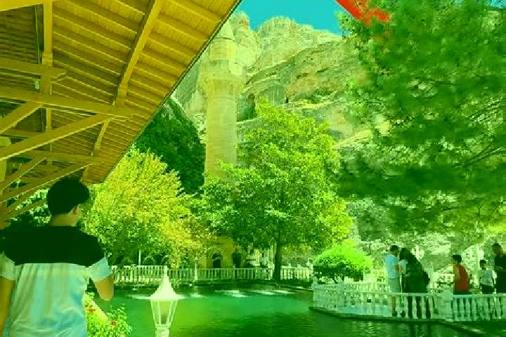Layla, 34 — Escort in Darende, Turkey