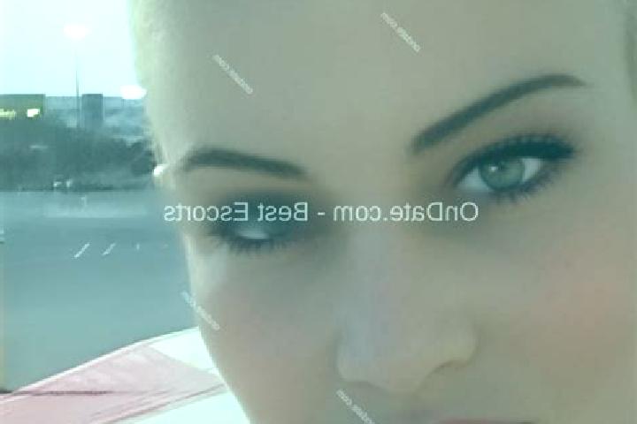 Layla, 34 — Escort in Grafton, United States