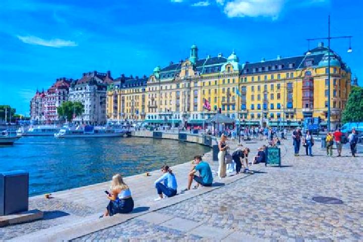Layla, 34 — Escort in Leksand, Sweden
