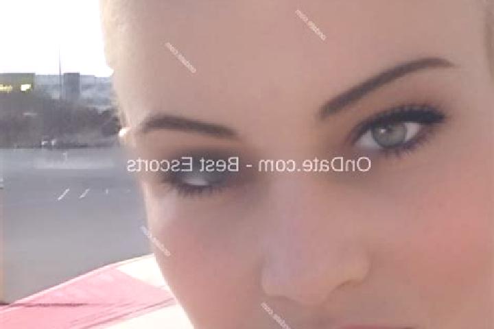 Layla, 34 — Escort in Zaojiacheng, China
