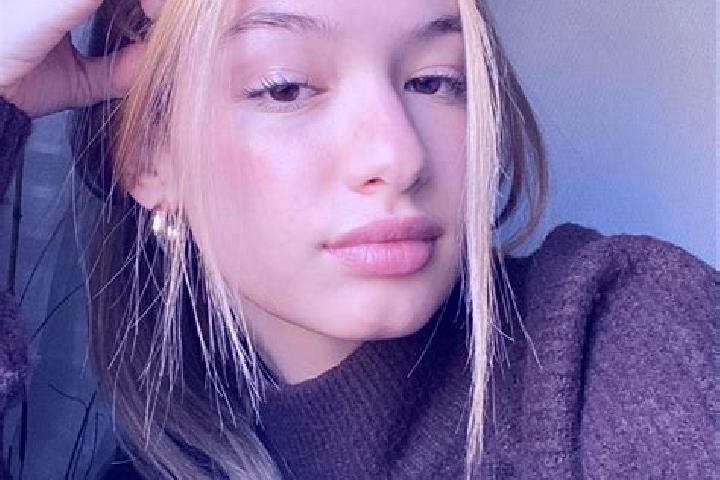 Layla, 35, a blonde brown-eyed caucasian companion based in Timursabah. Offering Deep French Kissing, Prostate Massage, 69, Travel Companion. Available for i...
