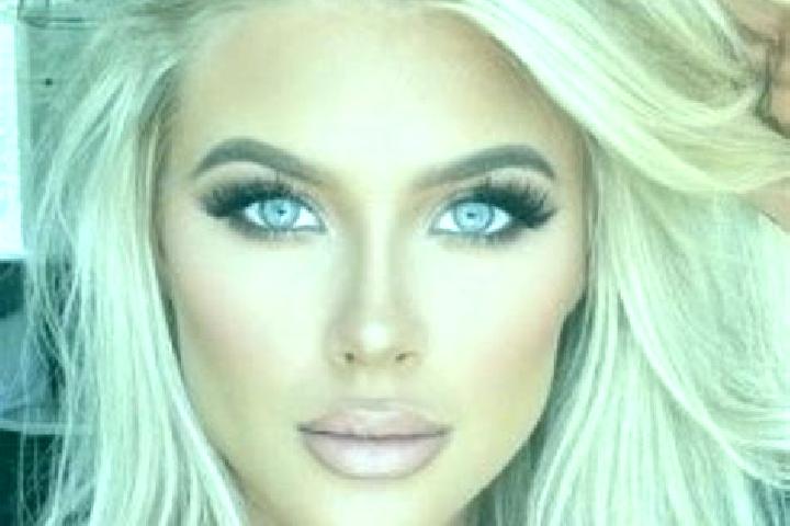 Layla, 35, a platinum blonde green-eyed latina companion based in Teesdale. Offering OWO, Duos, Girlfriend Experience, Massage, Striptease. Available for inc...