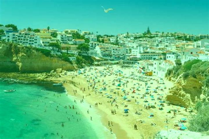 Layla, 35 — Escort in Carvoeiro, Portugal