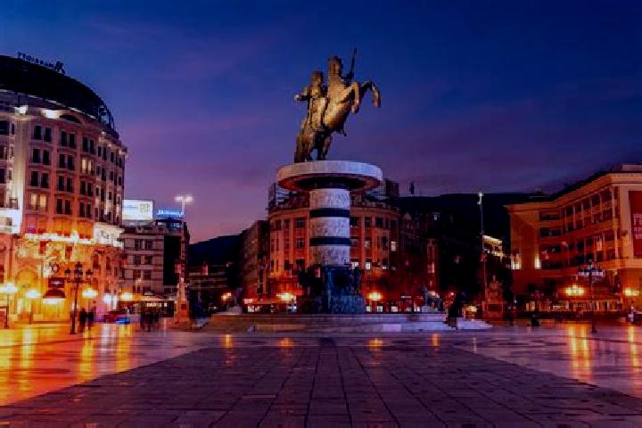 Layla, 35 — Escort in Idrizovo, North Macedonia