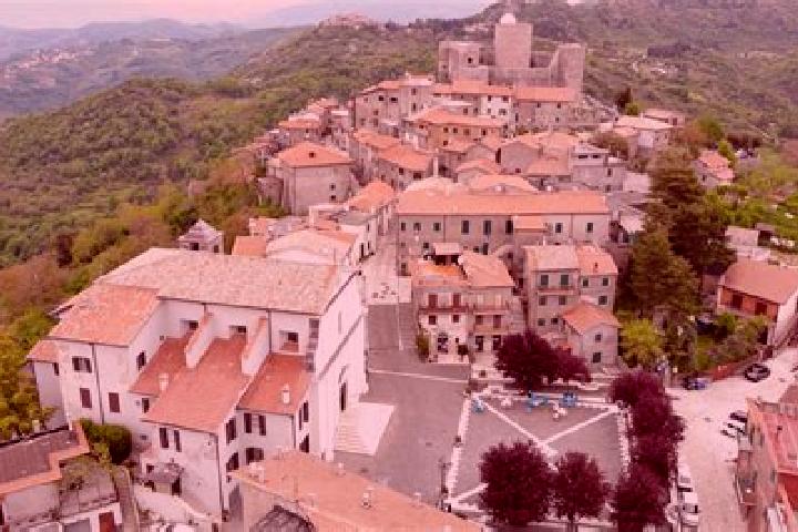 Layla, 35 — Escort in Rocca di Cave, Italy
