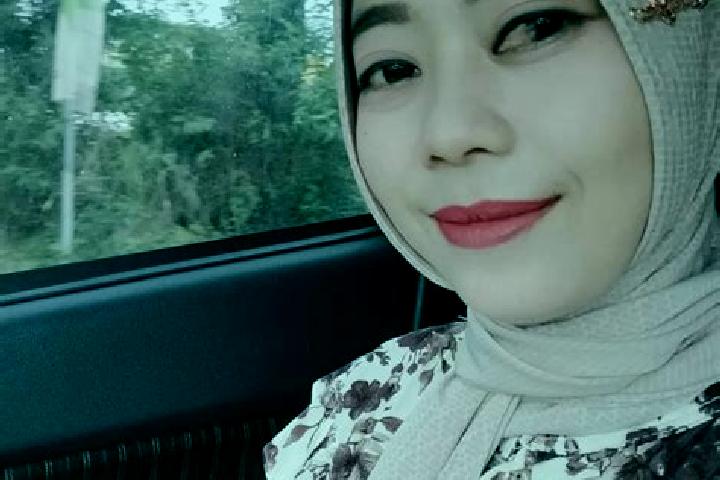 Layla, 35 — Escort in Tembilahan, Indonesia