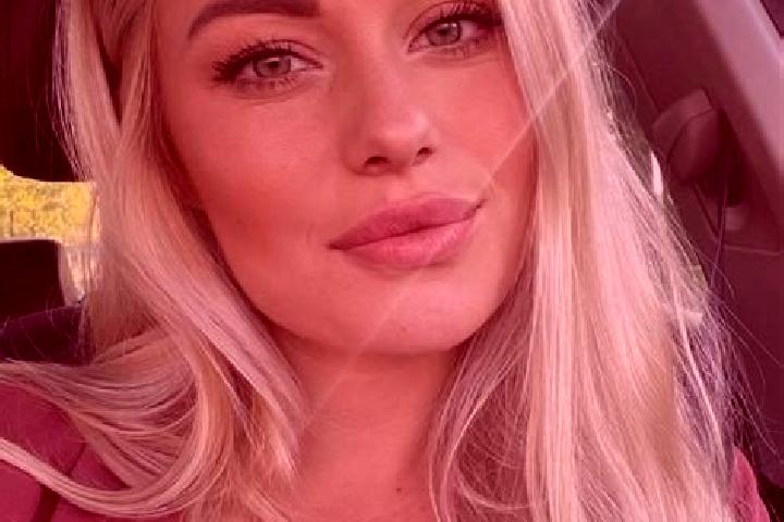 Layla, 36, a blonde hazel-eyed caribbean companion based in Savonlinna. Offering Party Girl, Dinner Date, CIM. Available for incall and outcall, day and even...