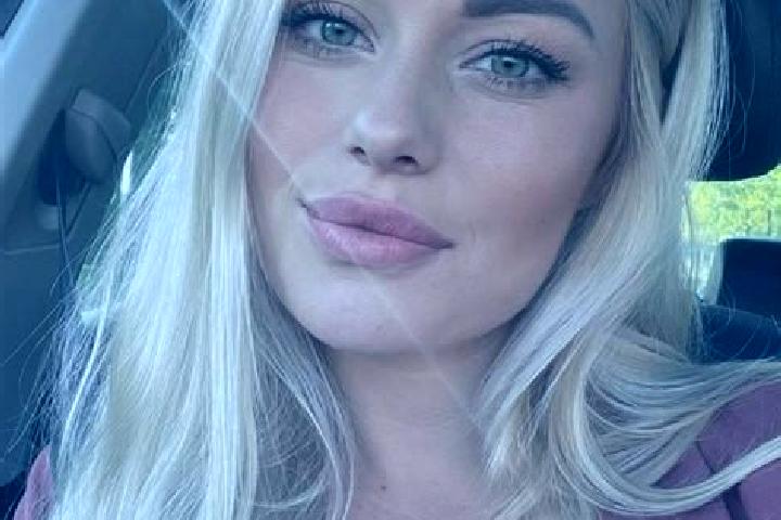 Layla, 36, a blonde hazel-eyed slavic companion based in Cholpon-Ata. Offering A-Level. Available for incall and outcall, overnight bookings available.