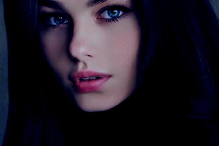 Layla, 36, a brunette blue-eyed caucasian companion based in Kenyon. Offering Travel Companion, Striptease, Massage. Available for incall and outcall, overni...