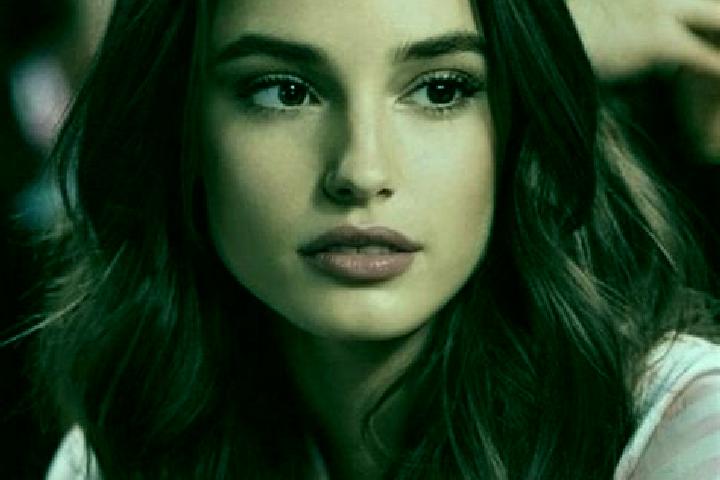 Layla, 36, a brunette brown-eyed mixed companion based in Sigu. Offering Tantra, Massage, Erotic Massage, BDSM. Available for incall and outcall, overnight b...