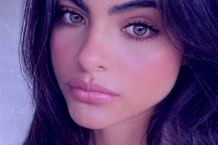 Layla, 36, a chestnut dark-eyed european companion based in Okunoya. Offering Prostate Massage, Dinner Date, Roleplay, A-Level. Available for incall and outc...