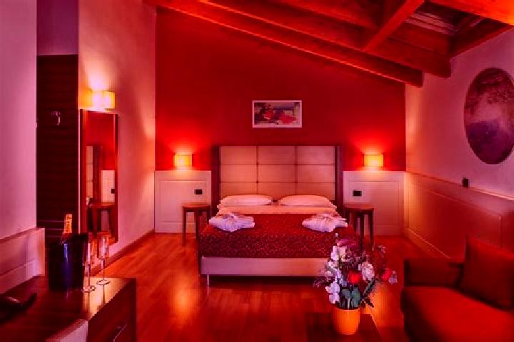 Layla, 36, a red dark-eyed slavic companion based in Sannazzaro de Burgondi. Offering CIM, Erotic Massage, Girlfriend Experience, Duos. Available for incall ...