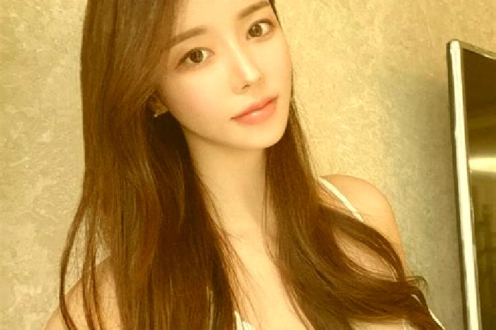 Layla, 36 — Escort in Dongyangzhen, China