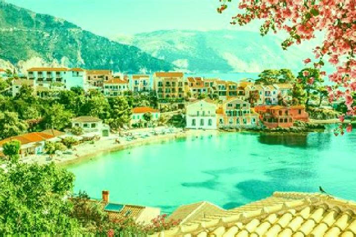 Layla, 36 — Escort in Pefkodasos, Greece