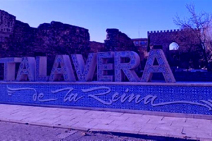 Layla, 36 — Escort in Puente la Reina, Spain