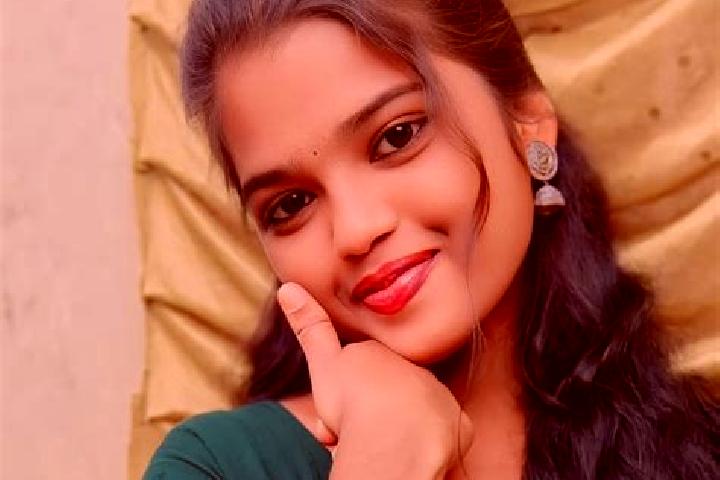 Layla, 36 — Escort in Sasti, India
