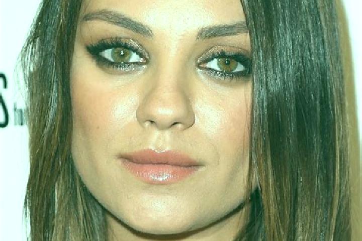 Layla, 37, a auburn hazel-eyed indian companion based in Zequan. Offering 69, Dinner Date, Deep French Kissing. Available for incall and outcall, overnight b...