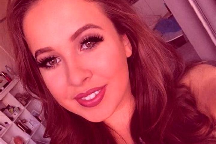 Layla, 37, a blonde brown-eyed caucasian companion based in Laurier Heights. Offering Striptease, OWO, Girlfriend Experience. Available for incall and outcal...