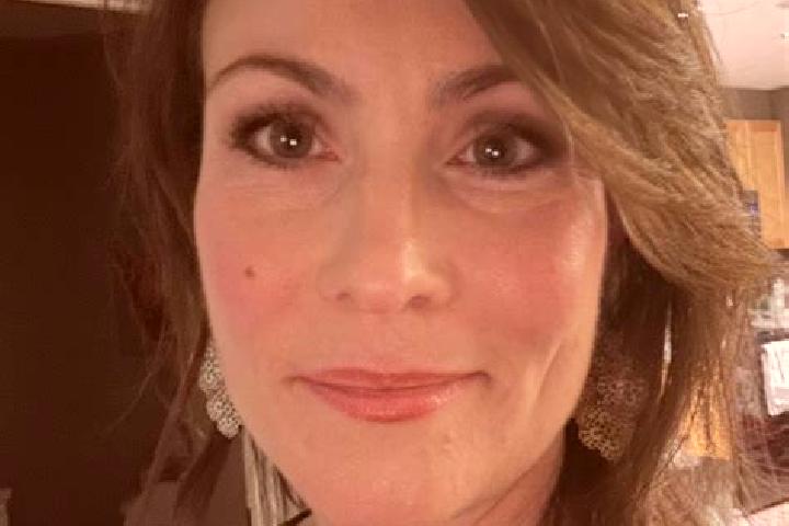 Layla, 37 — Escort in Canyon Meadows, Canada
