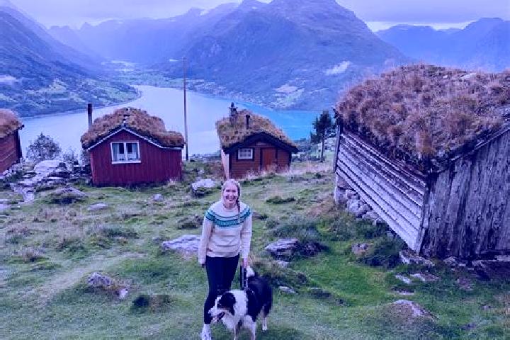 Layla, 37 — Escort in Gladstad, Norway