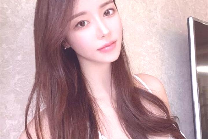 Layla, 37 — Escort in Hake, China