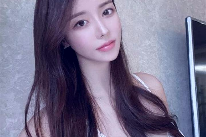 Layla, 37 — Escort in Xiaojia, China