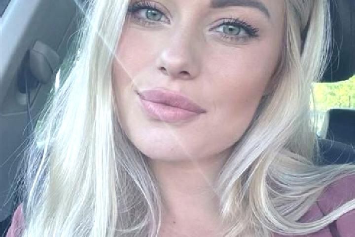 Layla, 38, a blonde hazel-eyed ebony companion based in Park Slope. Offering Erotic Massage, Overnight, Massage, BDSM. Available for incall and outcall, day ...