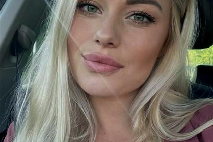 Layla, 38, a blonde hazel-eyed european companion based in Nunutoko. Offering Girlfriend Experience, CIM, Massage, A-Level, Prostate Massage. Available for i...