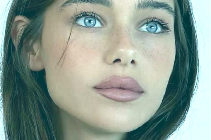 Layla, 38, a brunette blue-eyed caribbean companion based in Lempster. Offering Duos, Travel Companion, Couples, Party Girl, Deep French Kissing. Available f...