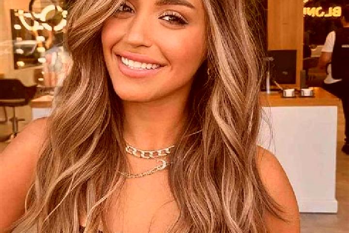 Layla, 38, a dark blonde amber-eyed middle eastern companion based in Brioude. Offering Duos, Overnight, Roleplay. Available for incall and outcall, overnigh...