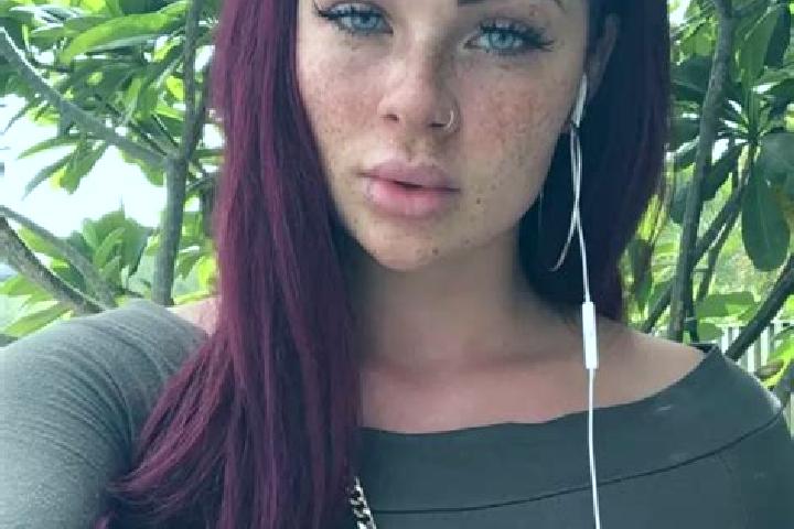 Layla, 38, a red blue-eyed mediterranean companion based in Banos. Offering CIM, 69, Fetish, Overnight, Dinner Date. Available for incall and outcall, day an...