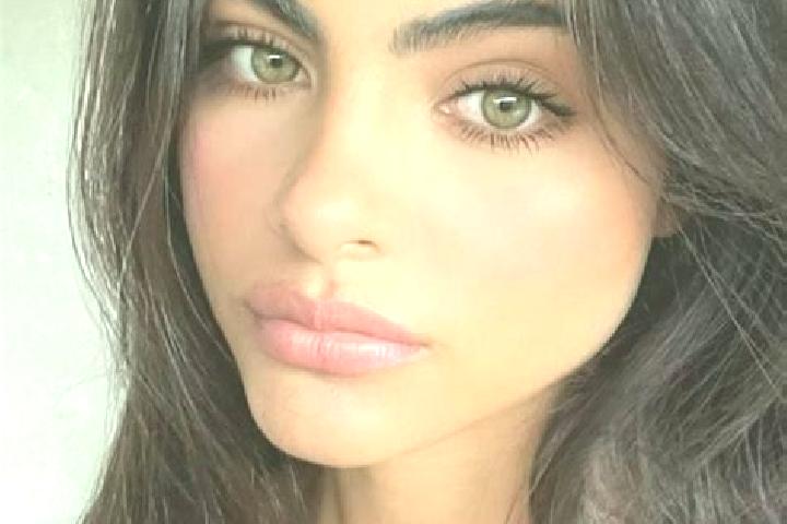 Layla, 38, a red green-eyed indian companion based in Velyka Oleksandrivka. Offering 69, Domination. Available for incall and outcall, day and evening dates.
