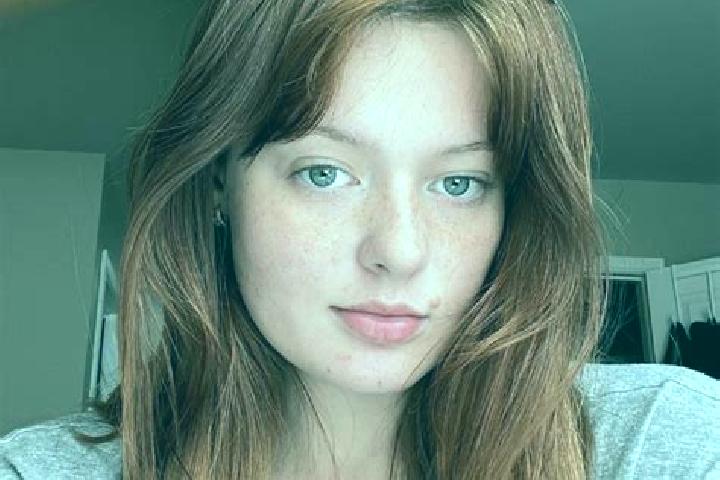 Layla, 38, a red grey-eyed slavic companion based in Sao Jose do Povo. Offering Roleplay, Party Girl, CIM, Duos. Available for incall and outcall, overnight ...
