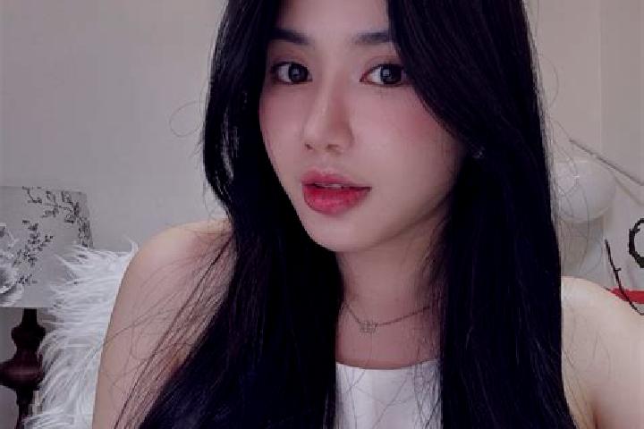 Layla, 38 — Escort in Hiju, Maco, Philippines