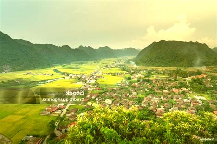 Layla, 38 — Escort in Na Lay, Vietnam