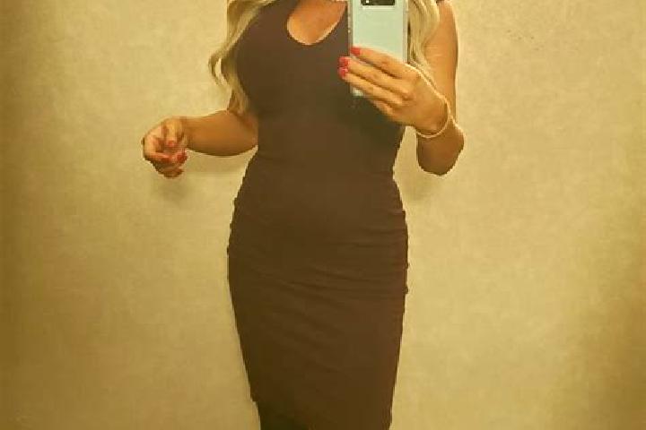 Layla, 39, a blonde dark-eyed mixed companion based in Angeles. Offering Striptease, Overnight, Dinner Date. Available for incall and outcall, day and evenin...