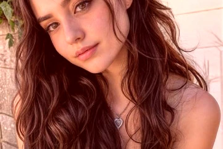 Layla, 39, a brunette brown-eyed middle eastern companion based in Ukhimath. Offering Party Girl, Girlfriend Experience, Dinner Date, A-Level, Domination. Av...