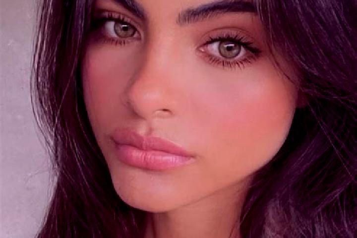 Layla, 39, a brunette green-eyed middle eastern companion based in Diemtigen. Offering A-Level, Overnight, OWO, GFE. Available for incall and outcall, day an...