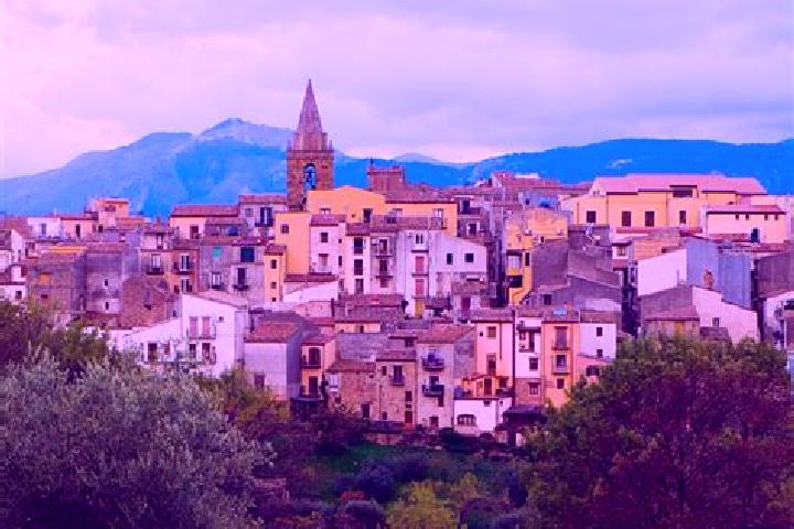 Layla, 39 — Escort in Castelbuono, Italy