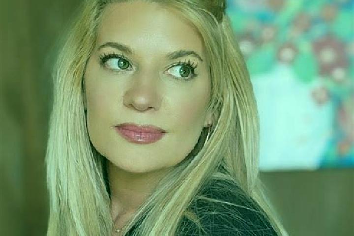 Layla, 39 — Escort in Elsa, United States