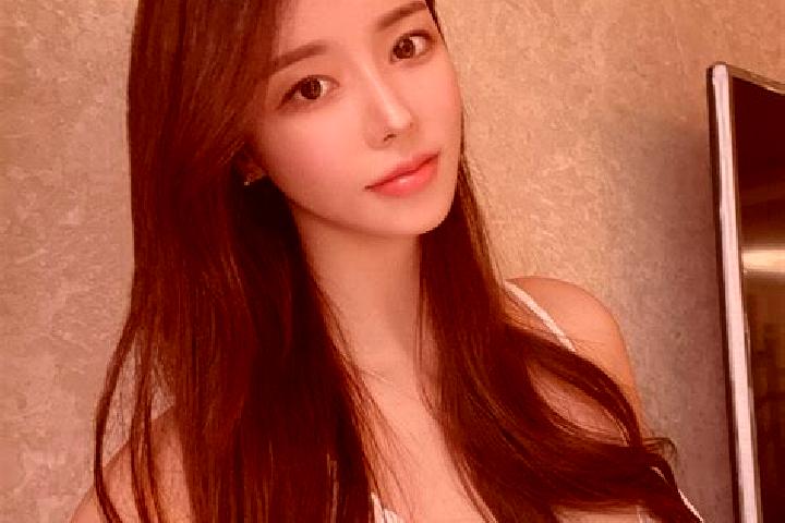 Layla, 39 — Escort in Quanyang, China