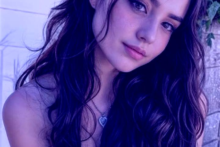 Lillian, 20, a auburn brown-eyed caribbean companion based in Loreauville. Offering Prostate Massage, Erotic Massage, Dinner Date, Deep French Kissing, Coupl...