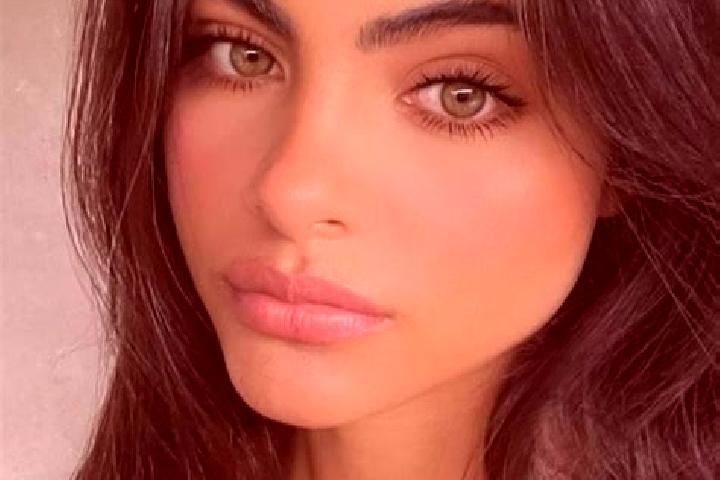 Lillian, 20, a black amber-eyed indian companion based in Toalmas. Offering Erotic Massage, 69, Girlfriend Experience, Prostate Massage, Domination. Availabl...