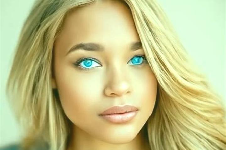 Lillian, 20, a blonde blue-eyed latina companion based in Jedung. Offering Fetish, A-Level, Duos, Erotic Massage. Available for incall and outcall, overnight...