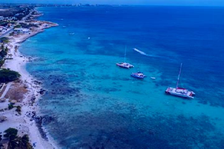 Lillian, 20 — Escort in Butucu, Aruba
